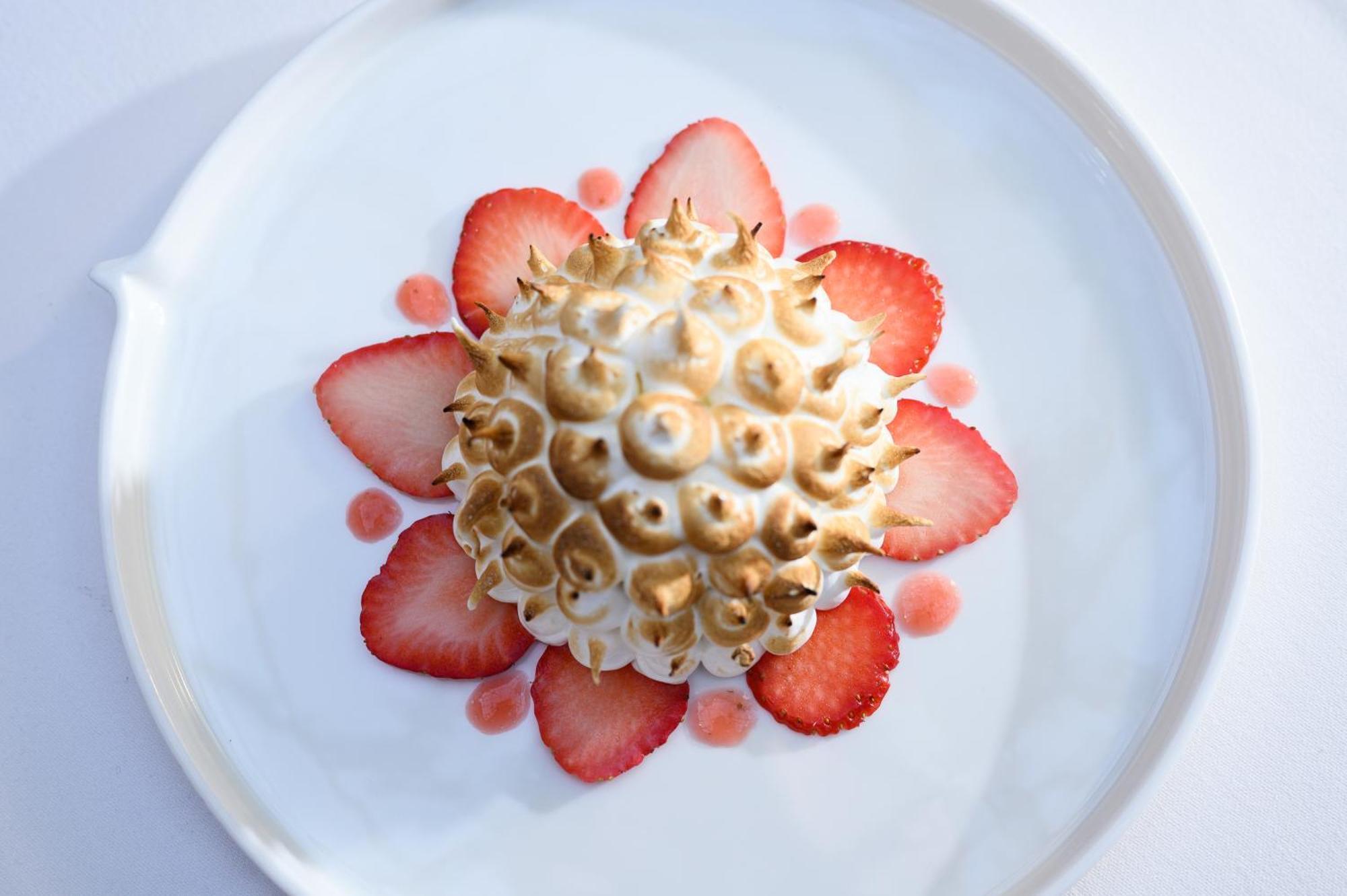 Stikliai Hotel - Relais & Chateaux Vilna Exterior foto Baked Alaska