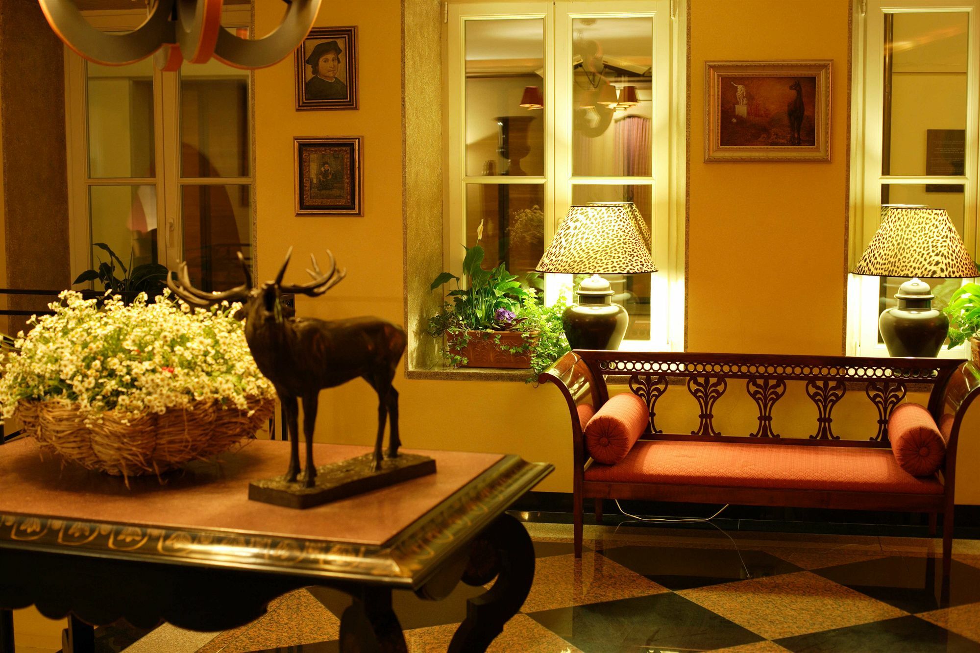 Stikliai Hotel - Relais & Chateaux Vilna Interior foto Interior of the hotel